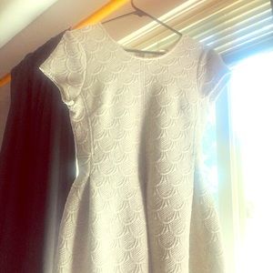 Selling a brand new gorgeous dress